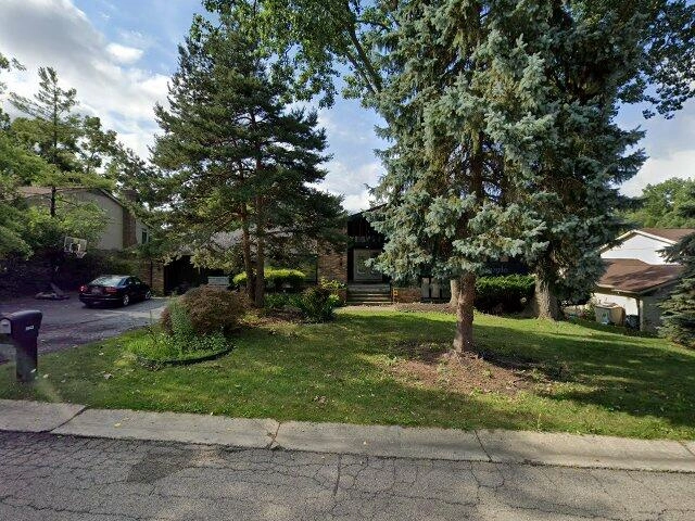 House image located at West Bloomfield, MI 48323