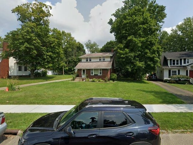 House image located at Alliance, OH 44601