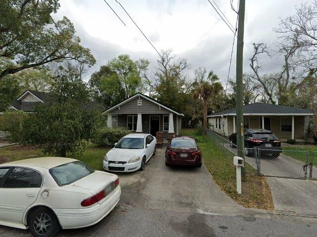 House image located at Jacksonville, FL 32209