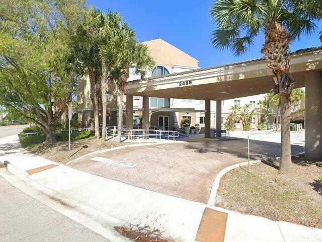 House image located at West Palm Beach, FL 33407