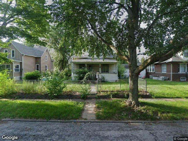 House image located at Davenport, IA 52802