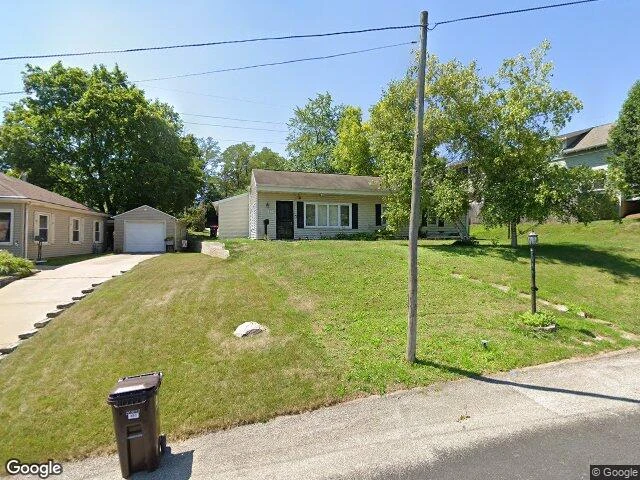 House image located at Peoria, IL 61614