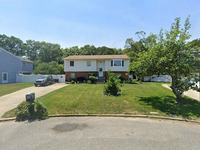 House image located at Ronkonkoma, NY 11779