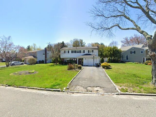 House image located at Commack, NY 11725